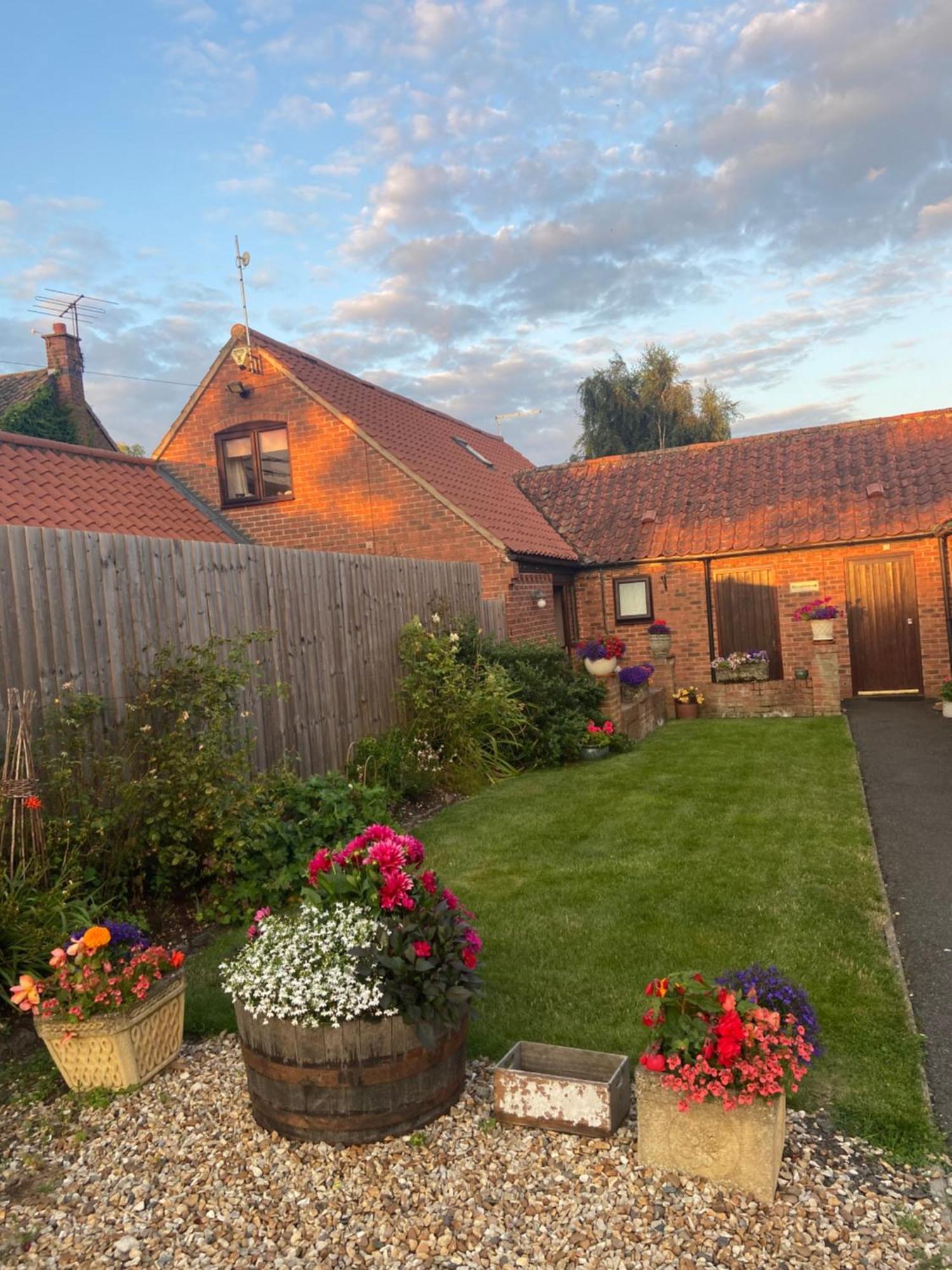 Willow Tree Cottages Newark upon Trent Exterior foto